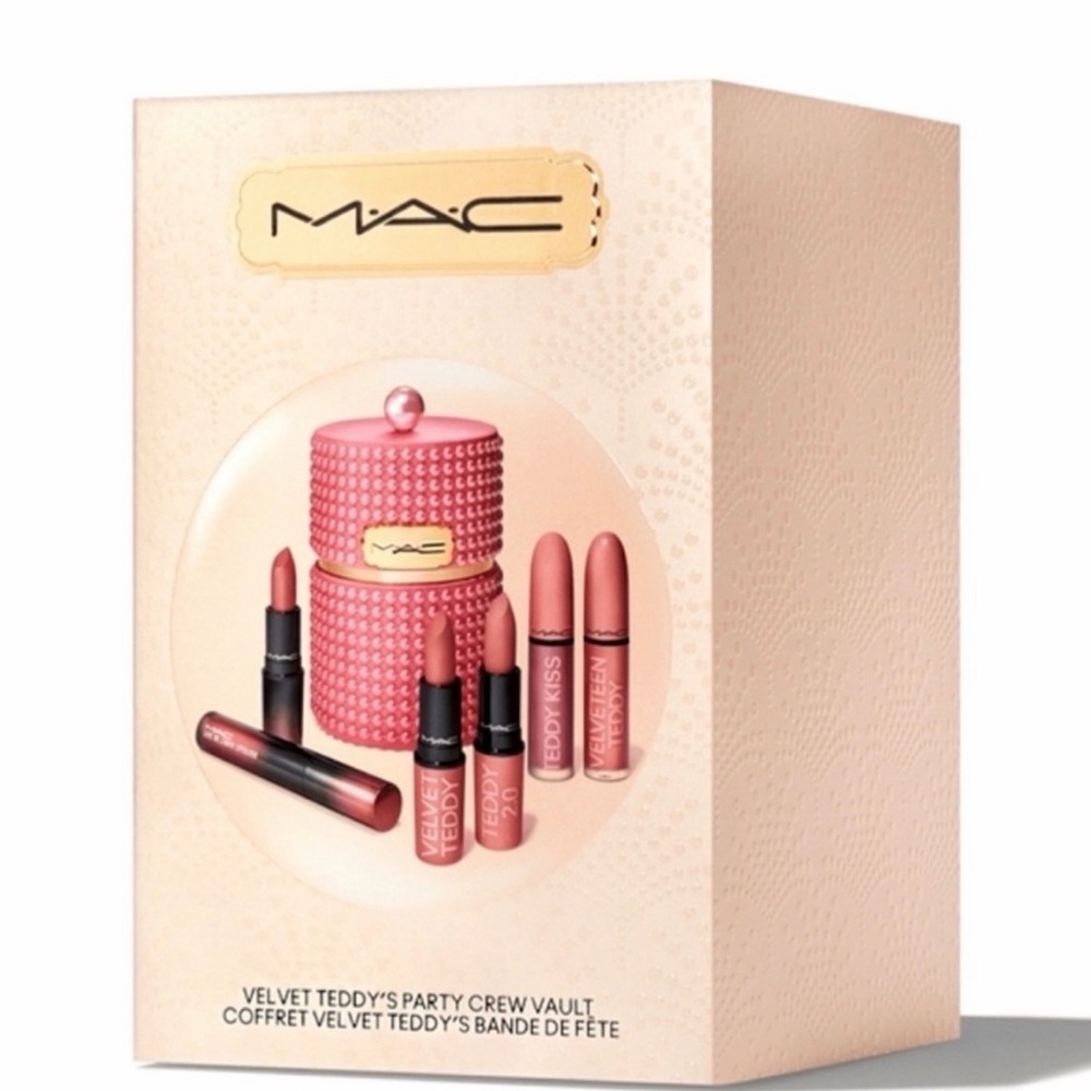 MAC Cosmetics Velvet Teddy’s Part Crew Vault